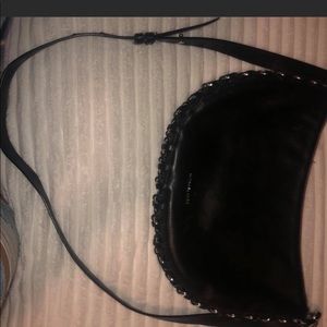 Visit the closet is open to tardes 🥳🥳